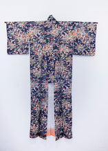 Load image into Gallery viewer, Kimono "Nuit fleurie et ondulante"