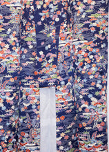 Load image into Gallery viewer, Kimono "Nuit fleurie et ondulante"