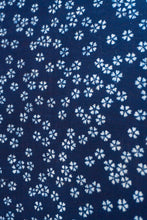 Charger l'image dans la galerie, Gilet réversible motif bleu floral