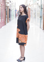 Charger l&#39;image dans la galerie, Robe Tomesode Composition orange et shibori
