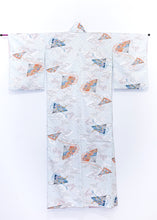 Charger l&#39;image dans la galerie, Kimono &quot;Cerfs-volants et nuages célestes
