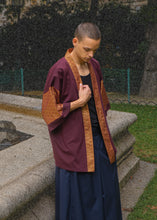 Load image into Gallery viewer, Veste Rikyu - Nami Bordeaux et Or
