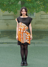 Charger l&#39;image dans la galerie, Robe tomesode oiseau de paradis dans une composition orange
