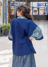 Charger l&#39;image dans la galerie, Vest Rikyu Origami bleu

