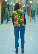 Load image into Gallery viewer, Gilet réversible vert aux grues
