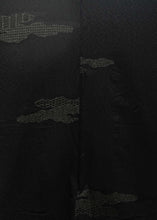 Load image into Gallery viewer, Haori noir 4 &quot;effet de nuages&quot;
