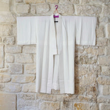 Load image into Gallery viewer, Kimono de dessous blanc
