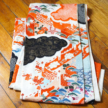 Charger l&#39;image dans la galerie, Kimono Furisode aux Shibori
