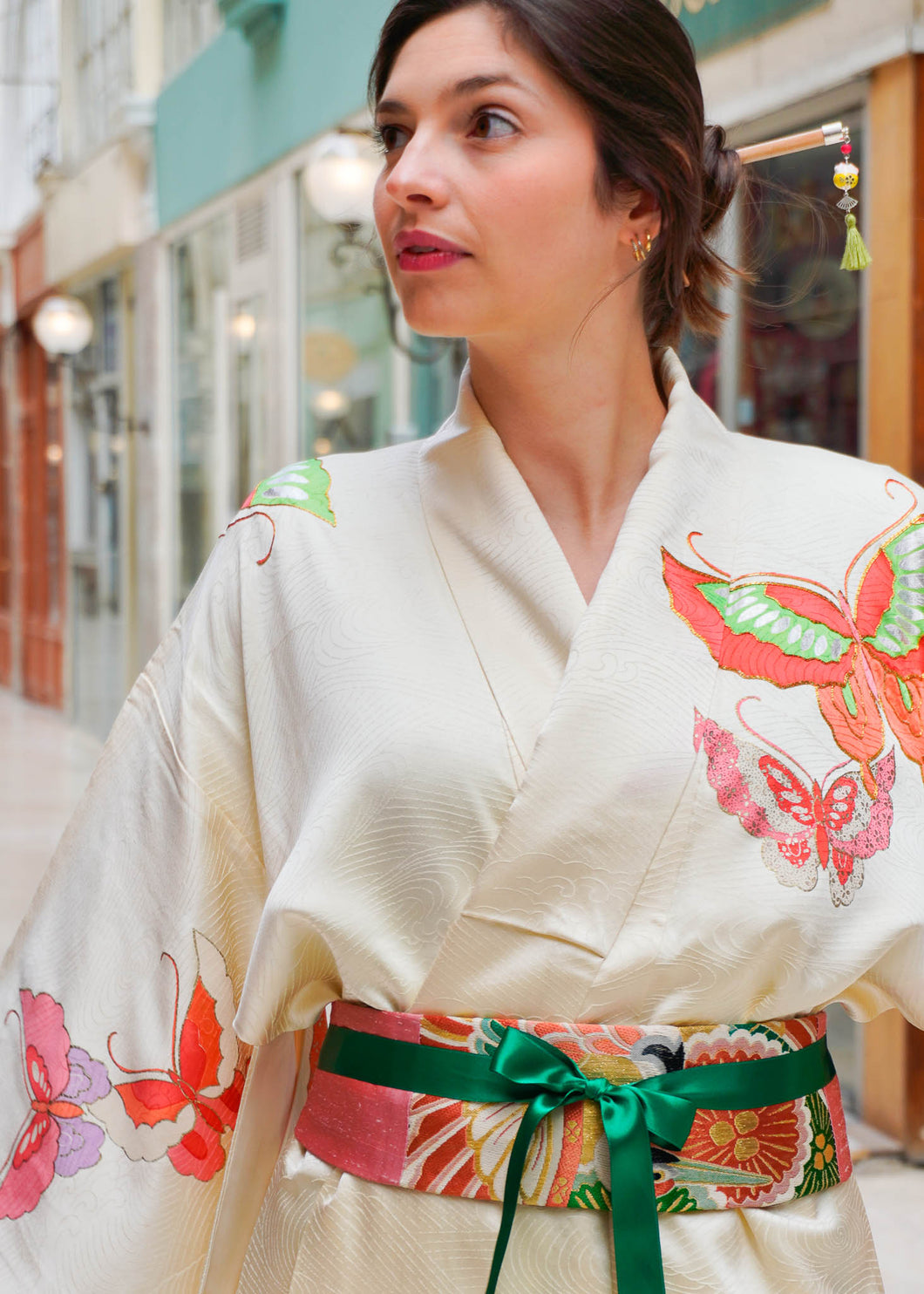 Kimono Furisode Vintage crème aux papillons