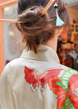 Load image into Gallery viewer, Vintage Furisode white kimono
