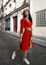 Load image into Gallery viewer, Robe Izumi Rouge
