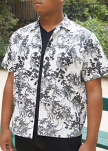 Load image into Gallery viewer, Chemise homme motif tigre noir et blanc
