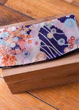 Charger l&#39;image dans la galerie, Ceinture Obi fleurs sur fond pèche et bleue
