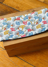 Load image into Gallery viewer, Obi belt blue with geisha motif A

